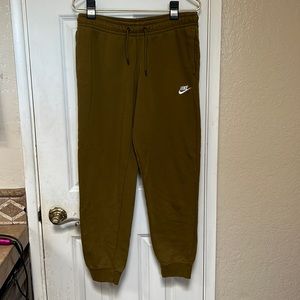 Nike Joggers